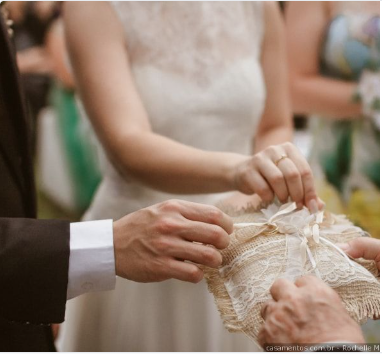 Esse curso é de carater Livre e Ministerial, o Curso de Juíz ded Paz Eclesiástico não exige nenhuma restrição legal para que possa ser feito, qualquer líder que queira aprofundar em seus conhecimentos e entender como exercer esse ofício. 

Este curso é indicado para Pastores, Padres, Evangelistas, Missionários, Presbitéros, Sacerdotes sem distinção de denominação ou Segmento Religioso e para todos os que pretendem se tornar de verdade em um líder religioso.